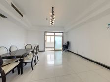 星光佳园 4室1厅 176.62平电梯房 满五税少 配套成熟