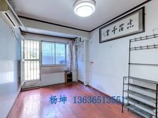 带10平正经露台,户型方正,不靠马路,看房有钥匙