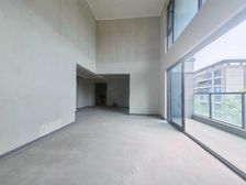 中叠别墅 使用面积160 带车位 华润品质