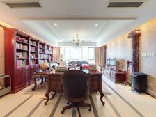 精耕十年 买圣世一品房子就找我 专业靠谱 省时高效 超惊喜