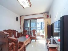 王方晶推荐:天御香山精装大平层,户型方正,南北通的户型