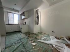 东边套花园300平 急用钱价格可谈 各付税 4南1北