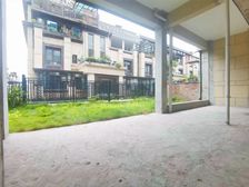 华侨城岚溪云墅 4室2厅2卫 毛坯 310万元