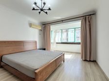杨浦政通路118弄装修客厅朝南落地窗