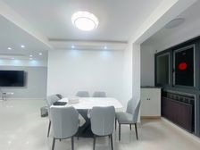 新装两年 飞机户型大三房 电梯中高楼层 视野开阔空气清新