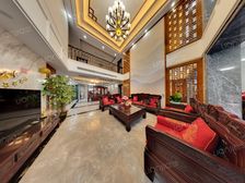 装修花了500万,上下四层前面无遮挡 采光明亮满五年