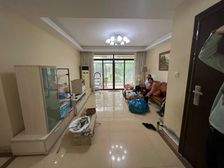 这么大的花园谁能不爱呀!大写的服房型正气不说还是全天候的采光