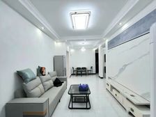 老业主深夜挂牌,精装修全送,好楼层,24看房,采光刺眼。