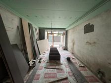 公捷苑 新上一楼带院子 边卖边装修 地理位置优越 交通购物便