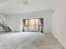 保利大跃层!实得面积218平米,中庭位置!安静不临街,