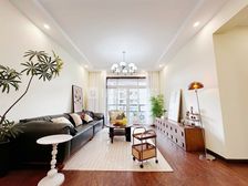 精装三房两厅双卫带家具家电出售