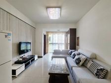 业主急售成熟小区精装电梯正规2房2厅一卫,捡耙活,农贸市场。