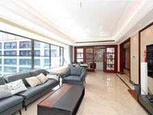 融创壹号院 豪装四房 南北通透 位置安静 采光刺眼