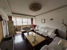 建设花园 稀缺6楼带大阁楼 使用面积200平 可做5房 9号