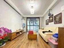 新出急售+靠近地铁+南北通透带车位+价格可谈+满五惟壹有钥匙