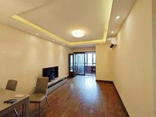 龙湖源著南区 朝中庭 精装两房 楼下就是天街和轻轨 价格可谈