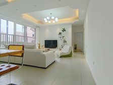 杨公桥轻轨旁!大川花园住家房 拎包入住!安静配套好,楼下车站