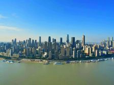 南滨路天幕大平层 1梯1户 一线江景丶正看渝中半岛 打骨折