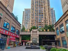 凤凰城二期四房两厅两卫,户型方正,采光好