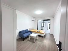 一楼赠天井 精装修 采光无遮挡 配套齐全 临近地铁