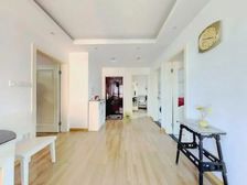 臻选好房,地铁口次新三房只要400多,采光视野非常好,急!