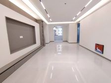 七中学区万达北邻凯旋城精装三居室全明户型有证可贷款落户