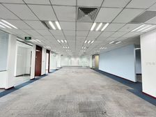 物业直租!佳程广场620平 外资精装 对电梯 三环视野开阔