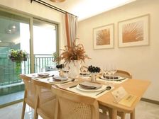 雅居乐星光城 117平3居 现房,特价65万购买大三房。