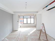 悦湖山院 毛坯三房 南北通透 位置安静 厨卫全明