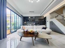 曹家湾轻轨口龙湖精装修横厅跃层洋房!一梯一户!可 金兴!