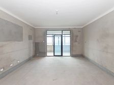 悦湖山院 毛坯四房 南北通透 位置安静 厨卫全明