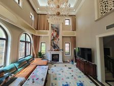 红螺湖旁)新装修临水系)业主诚意出,半山独栋别墅,有钥匙!