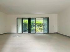 渝北区 龙湖小区 一楼带花园带露台 架空两层不潮湿 朝中庭