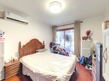 师大新上:南北全明2房,很好的位置价格美丽一梯三户