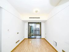 次新房龄 装修保养佳 采光好 视野开阔无遮挡 含车位