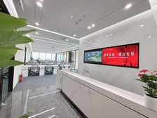 电梯口 绿地原盛国际旁 多套招租 面积 装修不等 随时可看