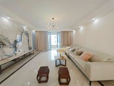 精装未入住,书包还在,两个车位,随时看房,急急急急急