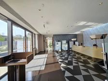 独栋 独栋 带 可停40量车 可观名 四环主路边