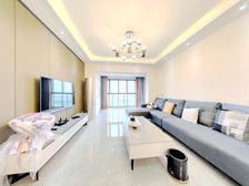 东辰旁奥林春天电梯精装套二,21年装修 东南朝向