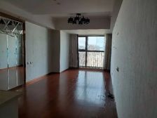 龙园创展大厦新出两居室 有证无高税 正南向 采光充足 无记录