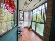 正阳大平层 多层3楼,得房率超高 有充电车位,看房方便