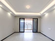 博达天禧 东南向 全新精装5房 看房方便