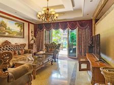 汽博中心附近豪华装修下叠别墅带花园 停车方便