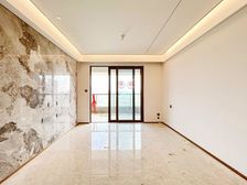 万科翠湾中城二期 出行方便 有电梯 小三居 近医院 满二