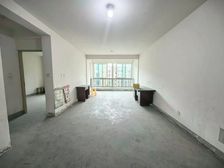龙湖天街地铁口旁大三房 飞机户型 中间楼层 看房方便