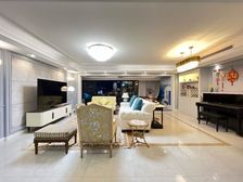 正看两江交汇及致视野 装修9成新 看渝中半岛江北嘴城市景观