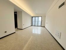 急急急!工程老板急售 带车位打包出 全新精装楼下书胞 璞悦山