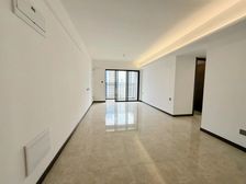 业主急售 带车位加10年管理费出 双地铁口旁 金域半岛