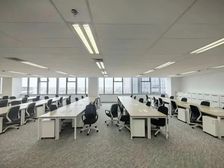 9号线漕河泾站,新研大厦出租350平,500平精装,高区朝南