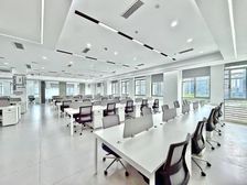 东站旁办公室 多套招租 面积不等 所见即所得 正对电梯 可看